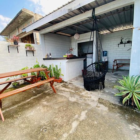 הוסטל קרימונג'אווה Js House View מראה חיצוני תמונה