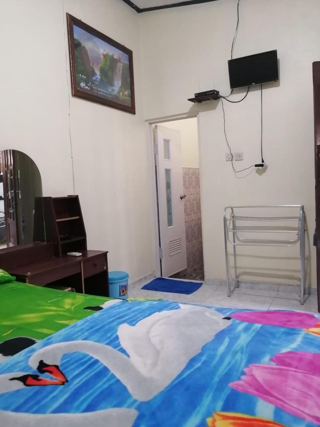 הוסטל קרימונג'אווה Js House View מראה חיצוני תמונה