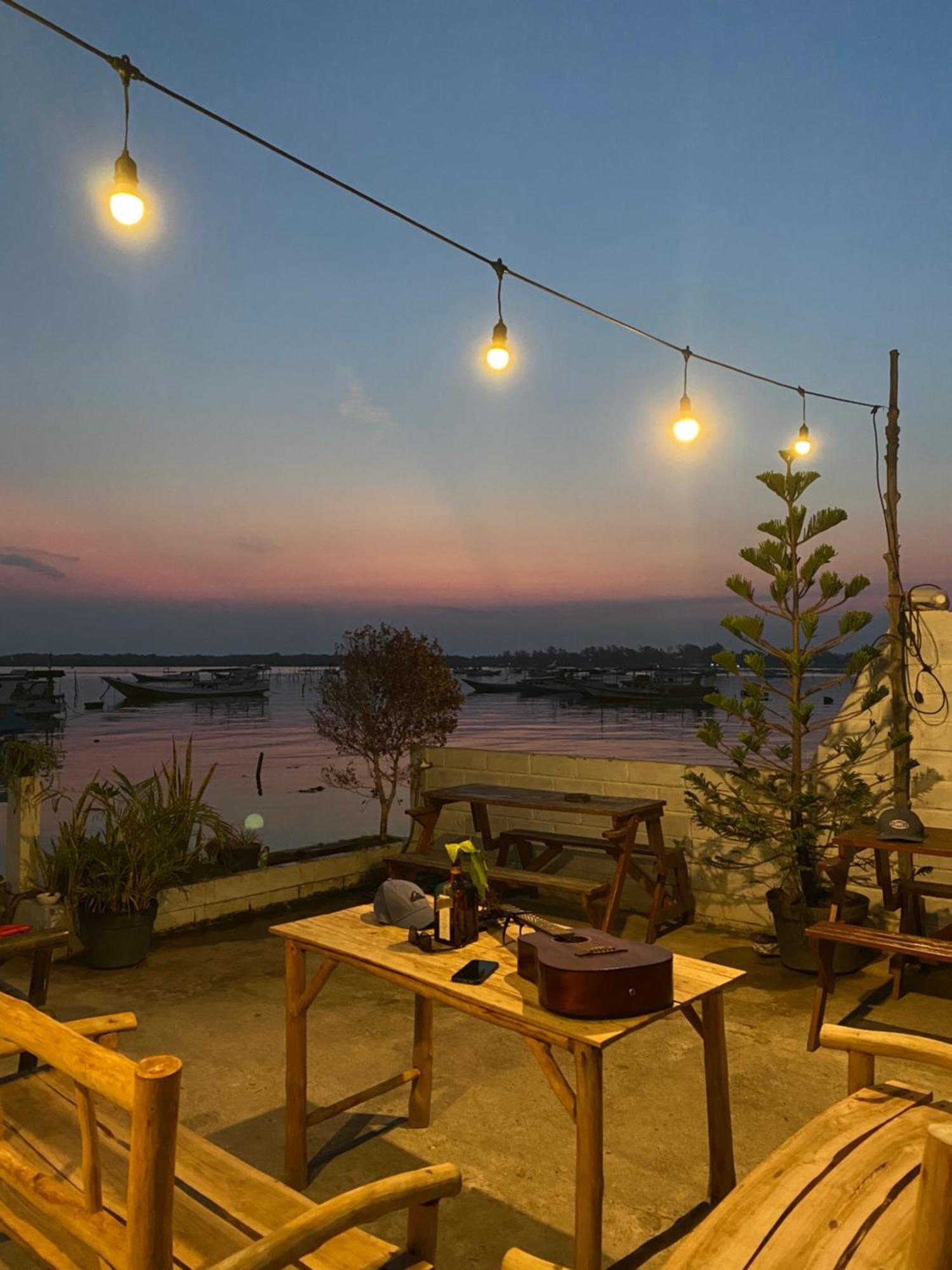 הוסטל קרימונג'אווה Js House View מראה חיצוני תמונה