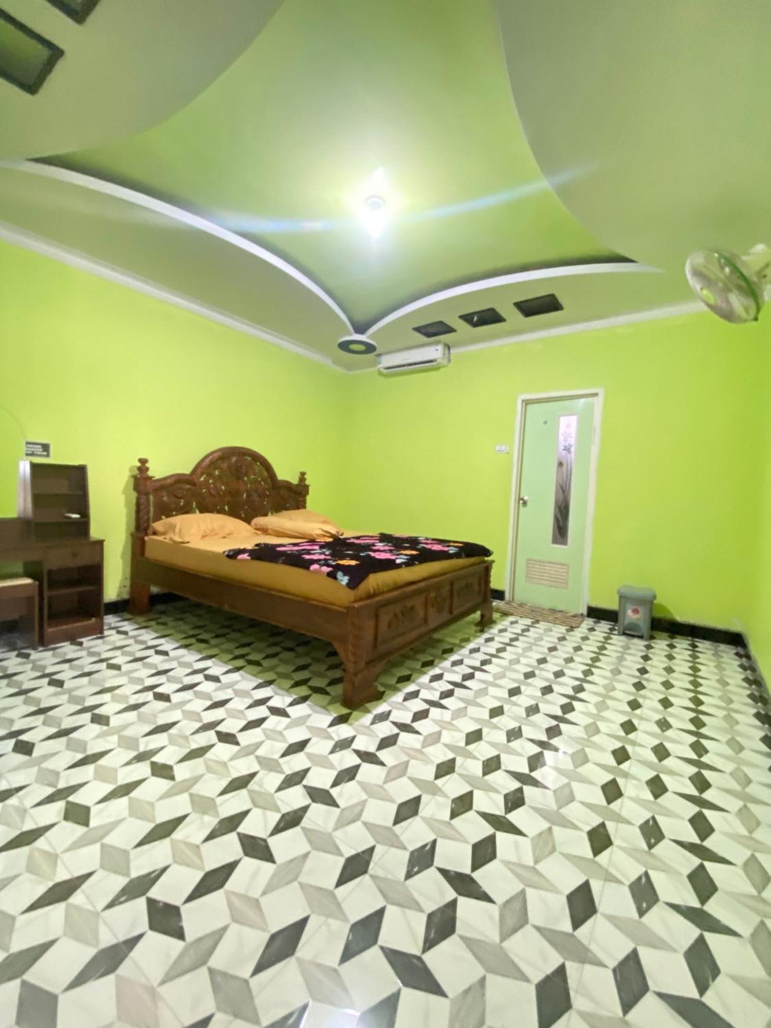 הוסטל קרימונג'אווה Js House View מראה חיצוני תמונה